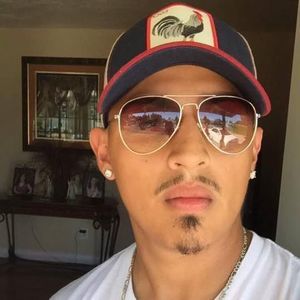 Meet your Posher, Adan